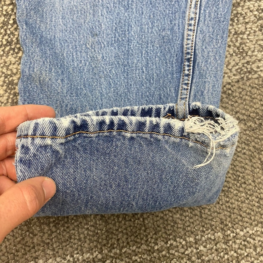 VTG Levis 560 Jeans‎ Mens 32x34 Blue Comfort Fit Tapered Leg distressed - Picture 9 of 16